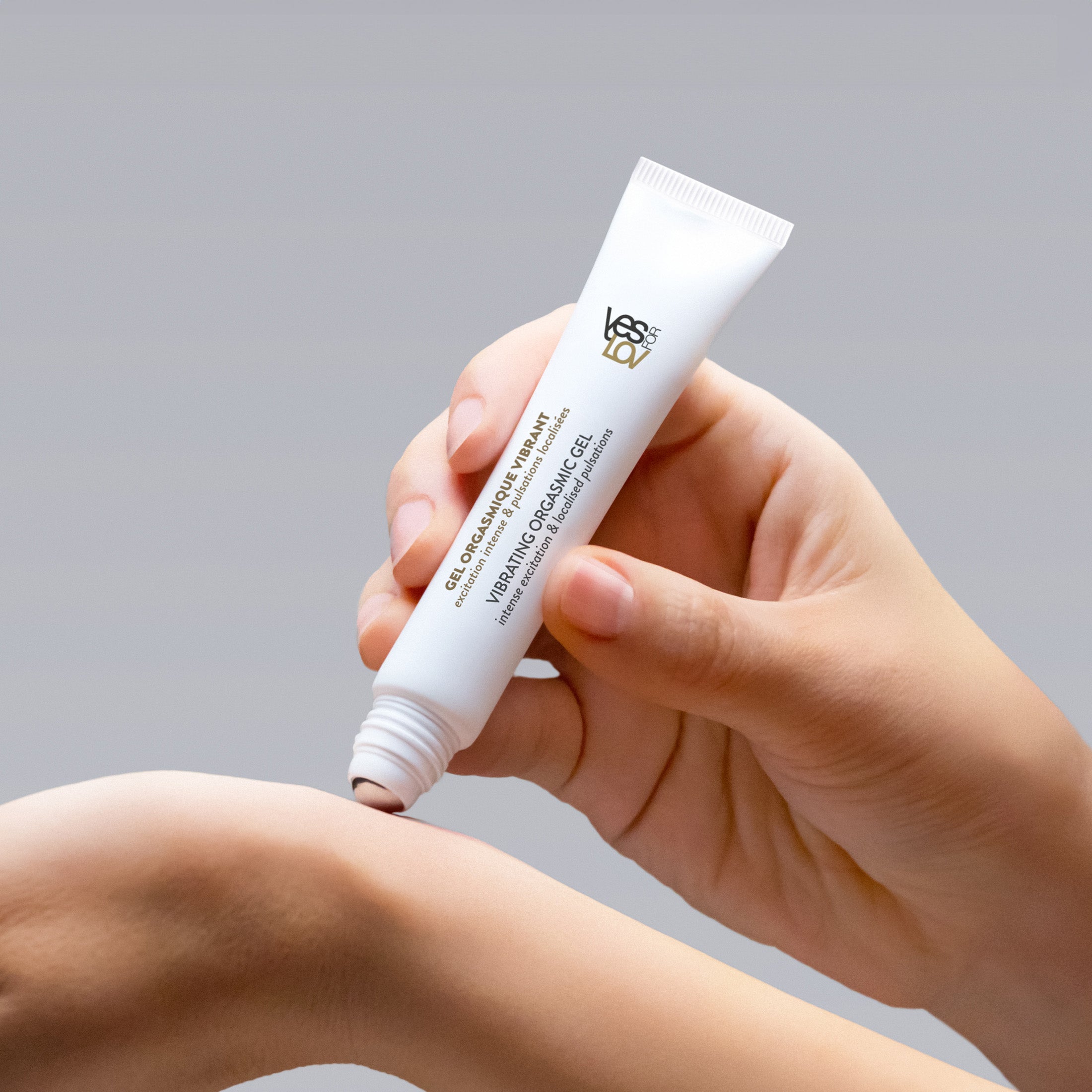 VIBRATING ORGASMIC GEL
Intense excitation & localised pulsations
