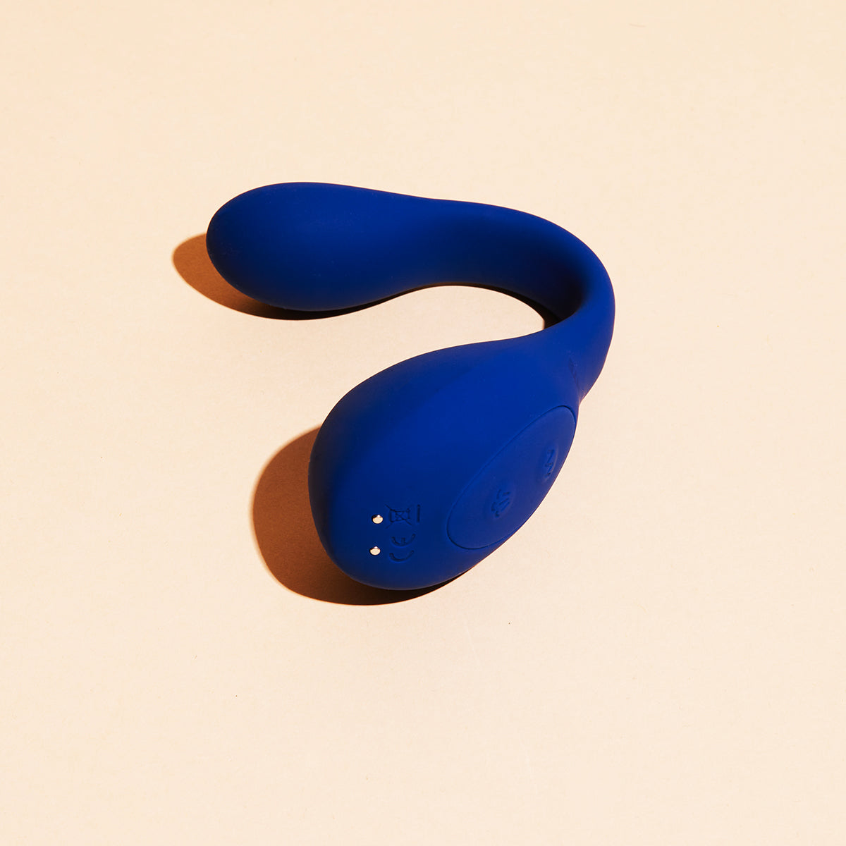 vibromasseur clitoris Becca Yoba : Double Vibromasseur main image 1