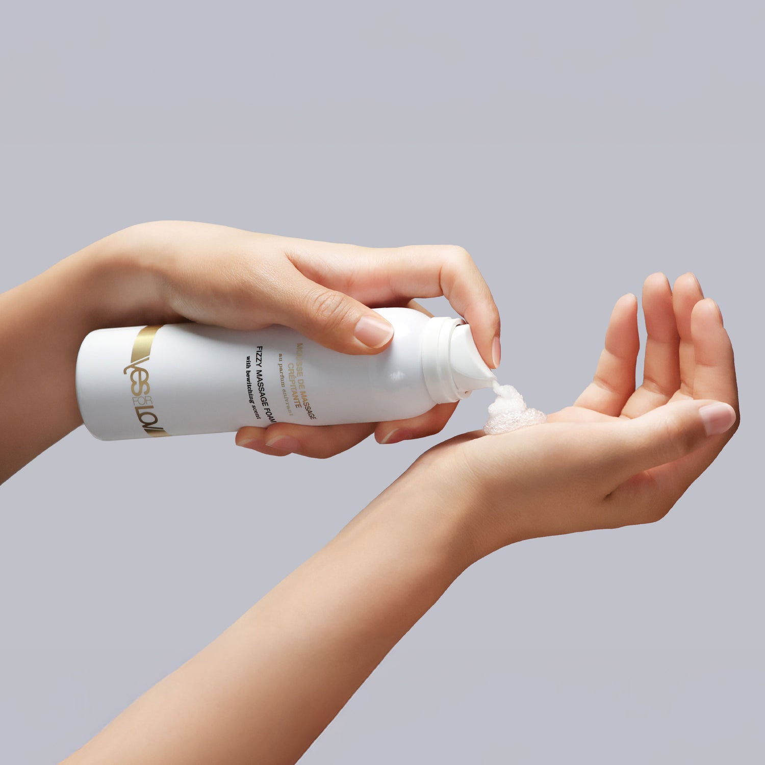 MOUSSE DE MASSAGE CRÉPITANTE au parfum enivrant