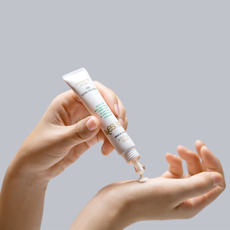 CBD Concentrate Bio 15ml 11 CBD Concentrate Bio 15ml | Sinnlichkeits-Booster YESforLOV | RaiX