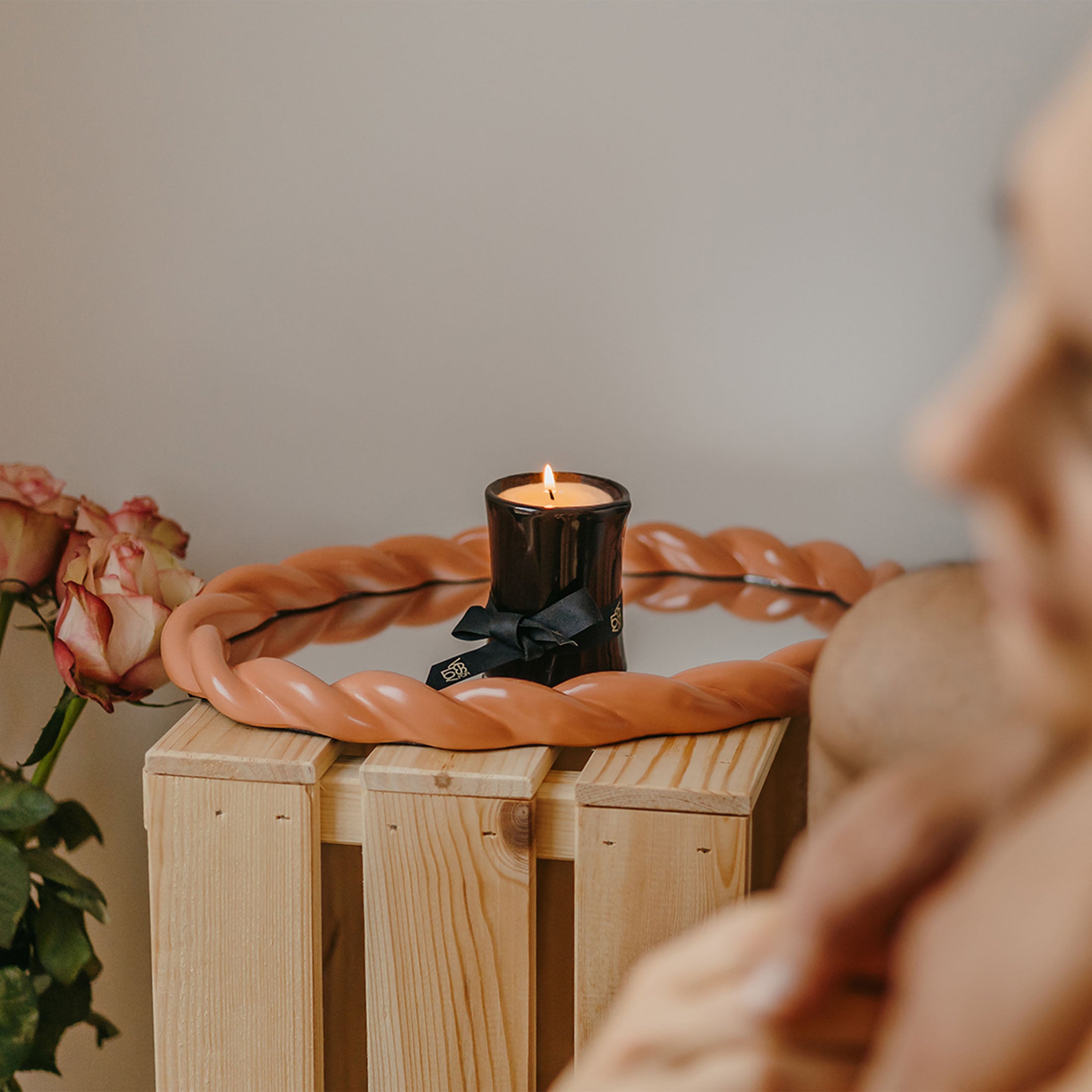 MASSAGE CANDLE with a titillating scent 